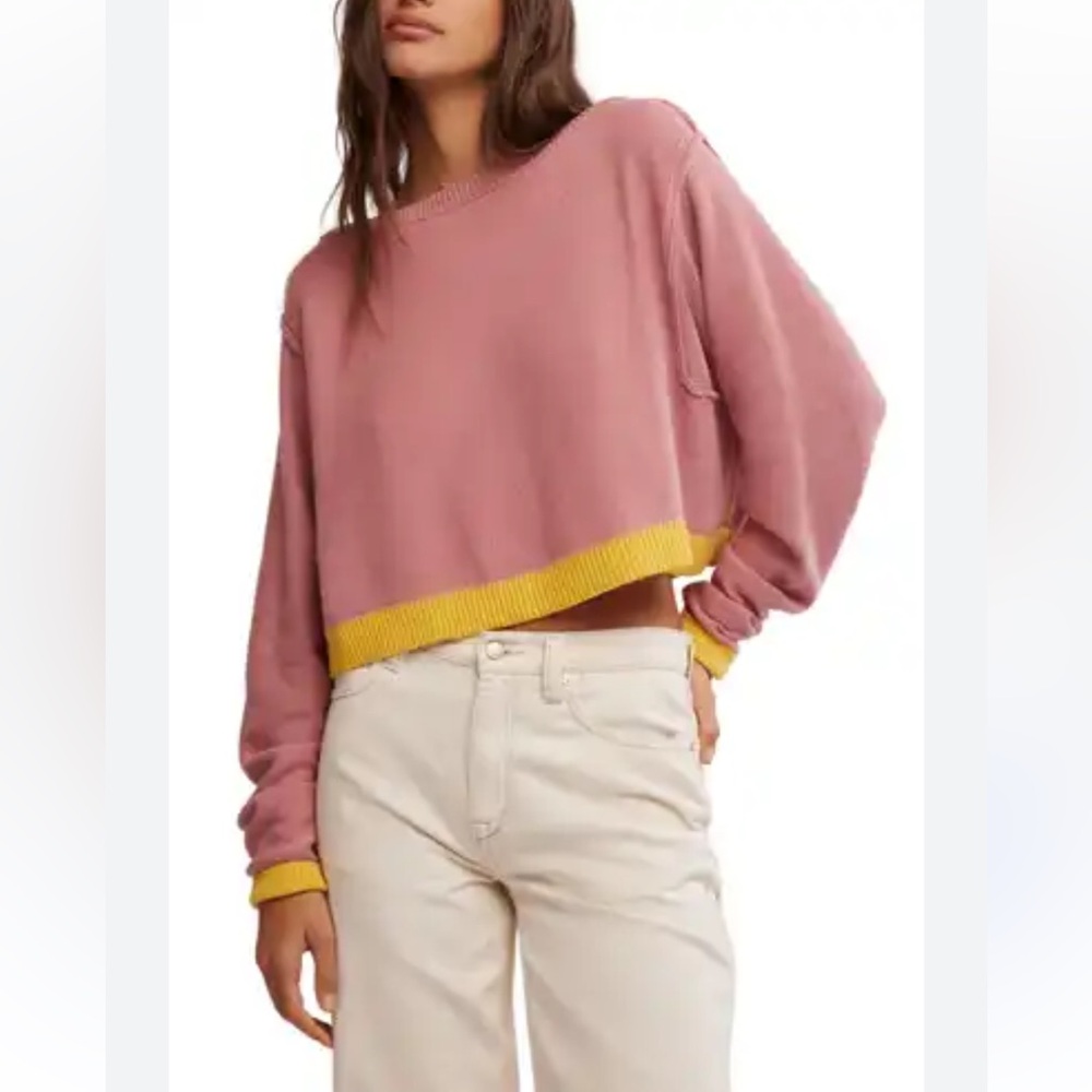 Free People into the blue rose blush Sweater with Yellow Accents L